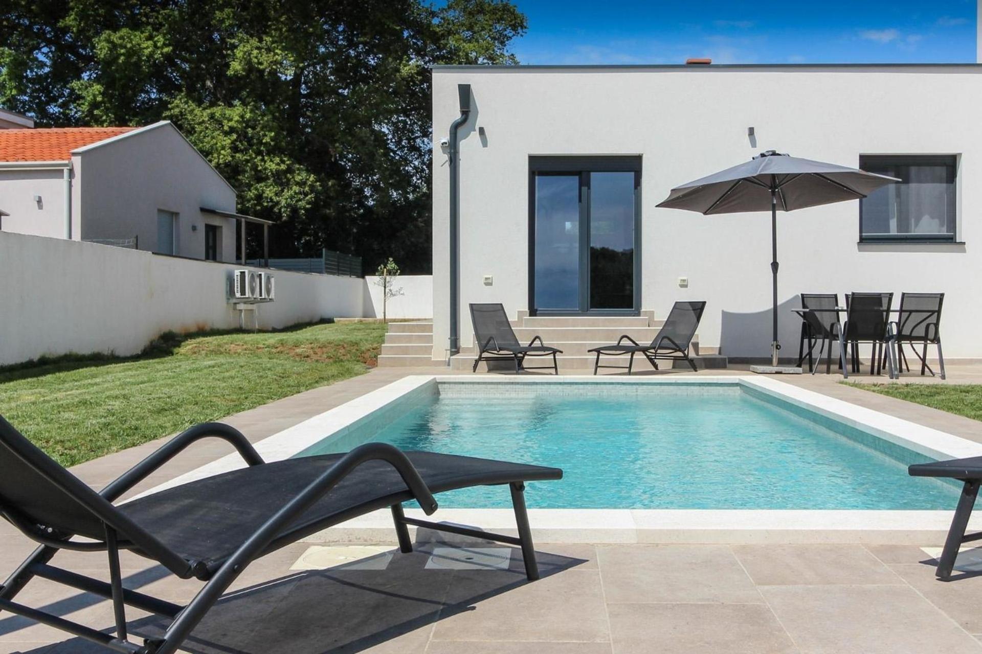 Ferienhaus Mit Privatpool Fuer 4 Personen Ca 60 Qm In Sisan, Istrien Suedkueste Von Istrien Exterior photo