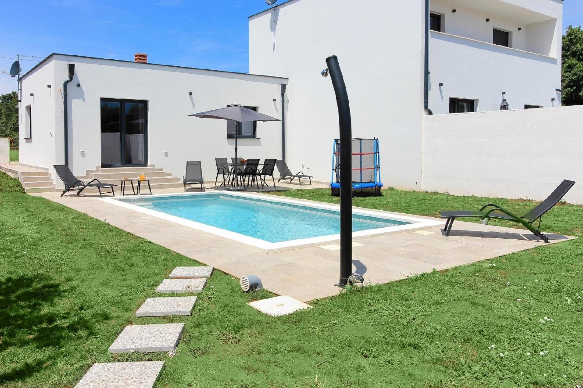 Ferienhaus Mit Privatpool Fuer 4 Personen Ca 60 Qm In Sisan, Istrien Suedkueste Von Istrien Exterior photo