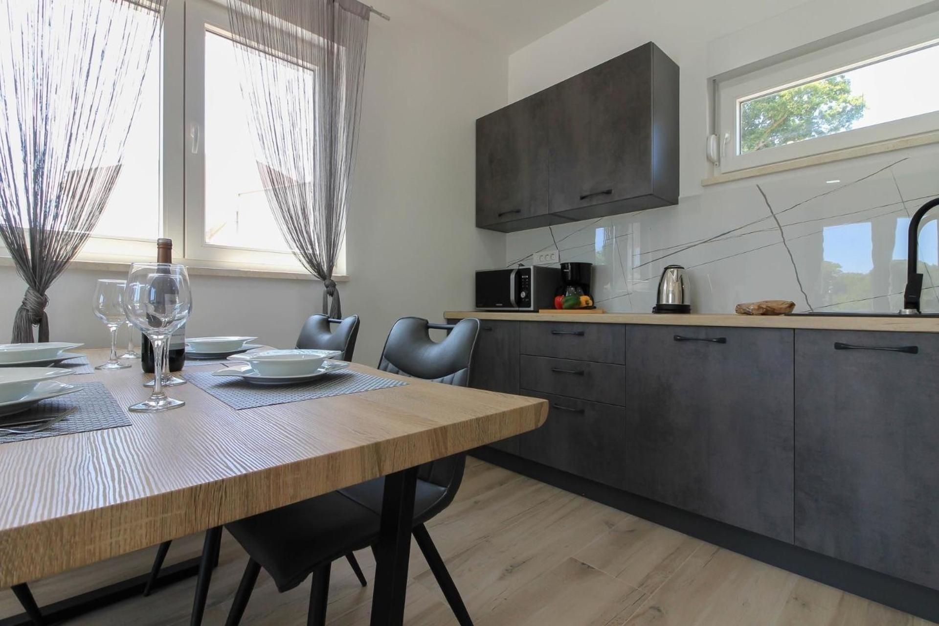 Ferienhaus Mit Privatpool Fuer 4 Personen Ca 60 Qm In Sisan, Istrien Suedkueste Von Istrien Exterior photo